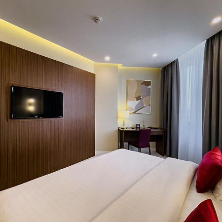 Kazakhstan Hotel อัลมาตี ภายนอก รูปภาพ