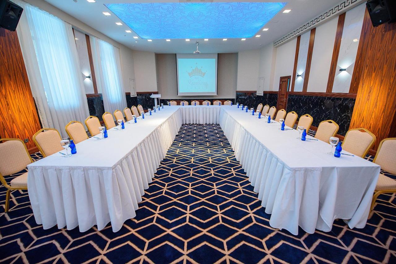 Kazakhstan Hotel อัลมาตี ภายนอก รูปภาพ
