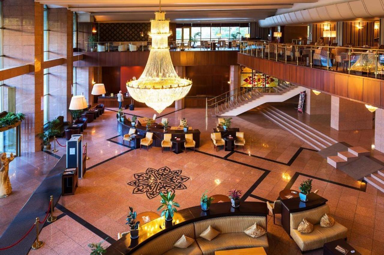 Kazakhstan Hotel อัลมาตี ภายนอก รูปภาพ
